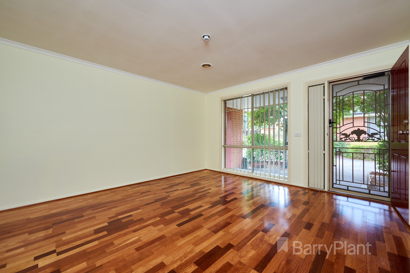 2/9 Ealing Crescent, Springvale South, VIC 3172, Springvale South - Thumbnail 2