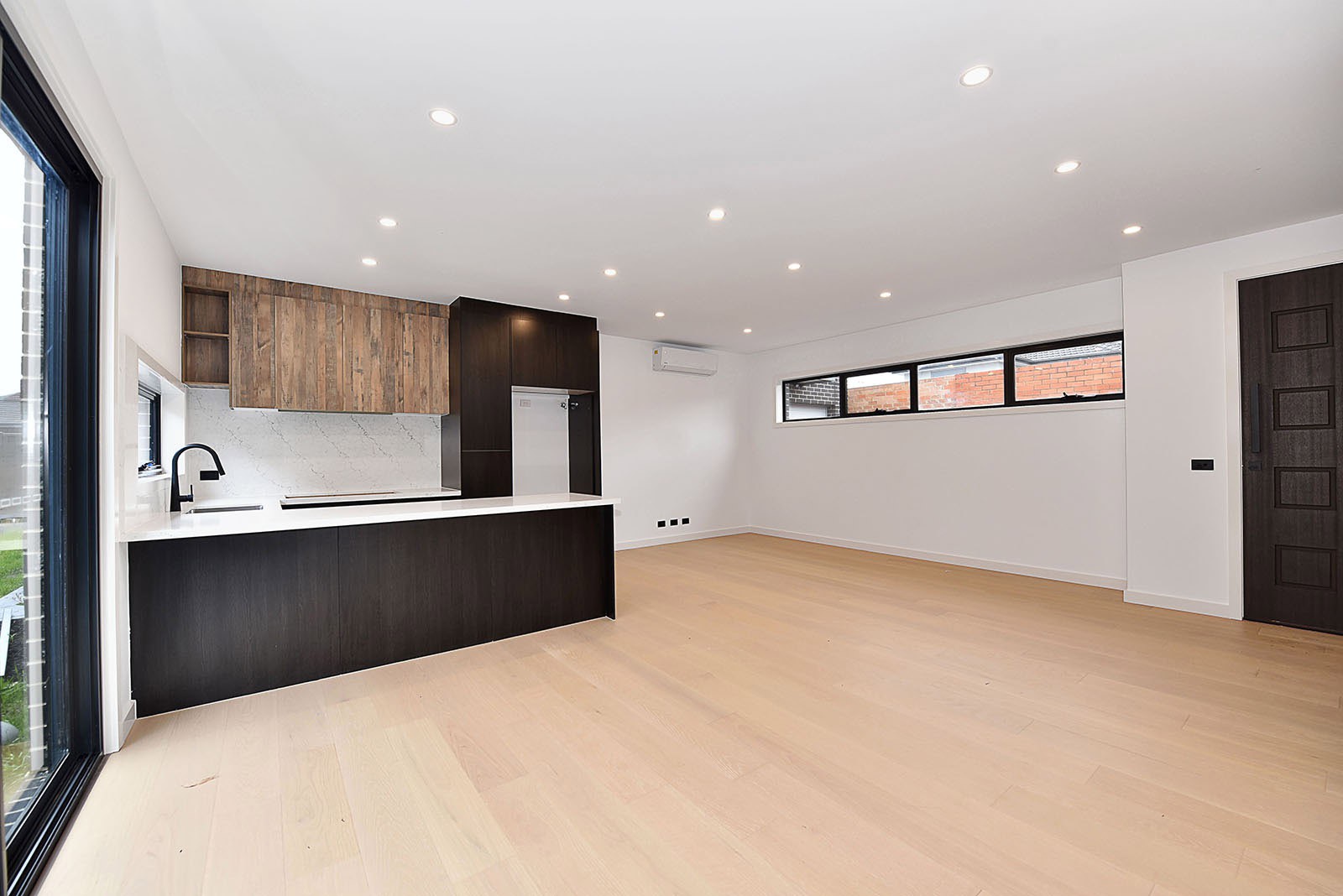 2/9 Green Street, Airport West, VIC 3042, Airport West - Thumbnail 2