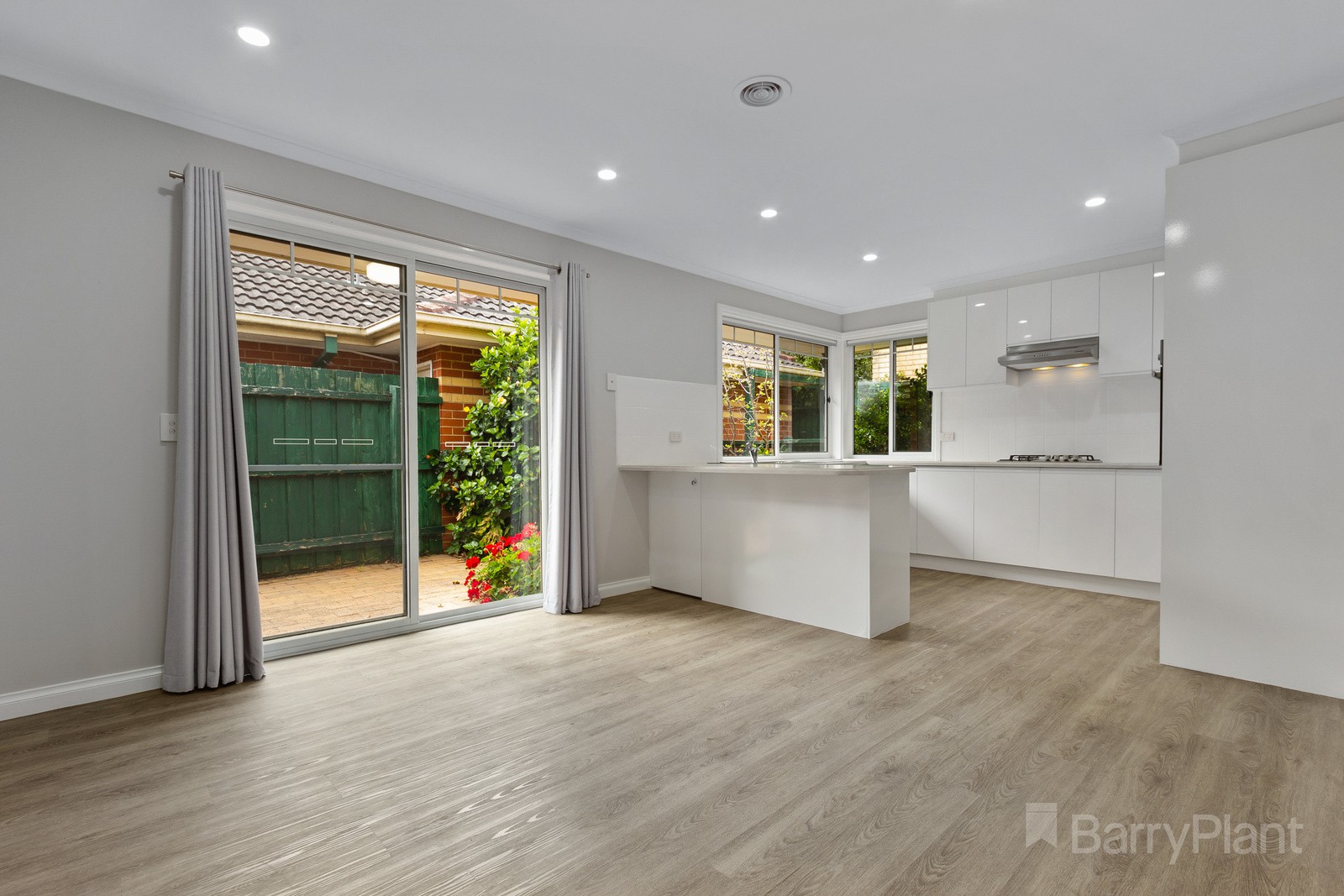 2/9 Henry Street, Boronia, VIC 3155, Boronia - Thumbnail 3