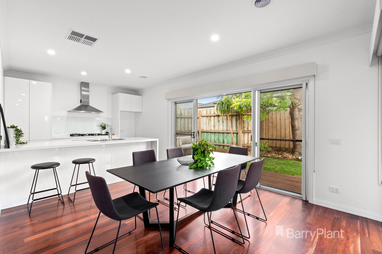 2/9 Lochiel AvenueEdithvale, VIC 3196, Edithvale - Thumbnail 4
