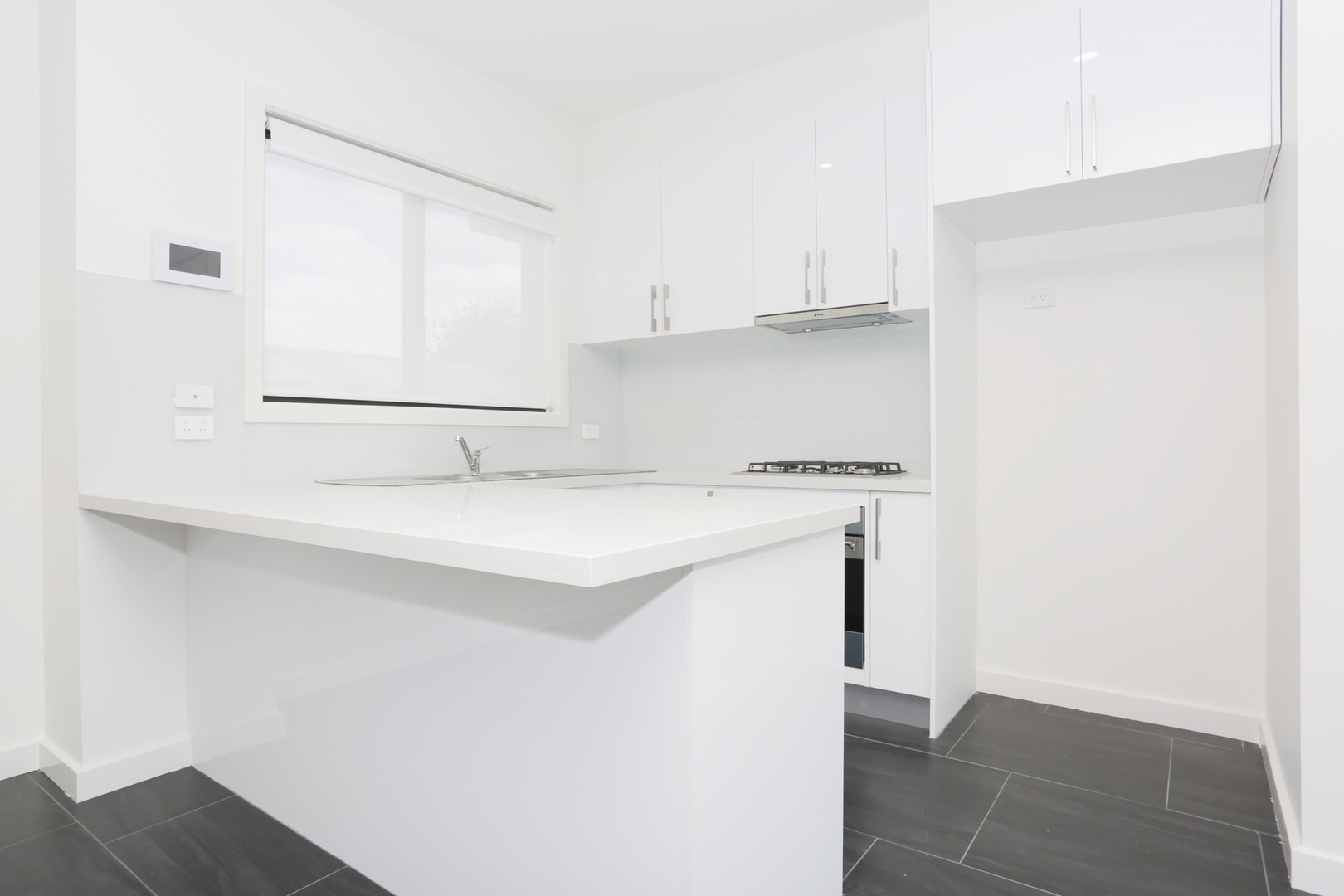 2/9 Orange Avenue, Reservoir, VIC 3073 - Thumbnail 2 - 01/09/2025