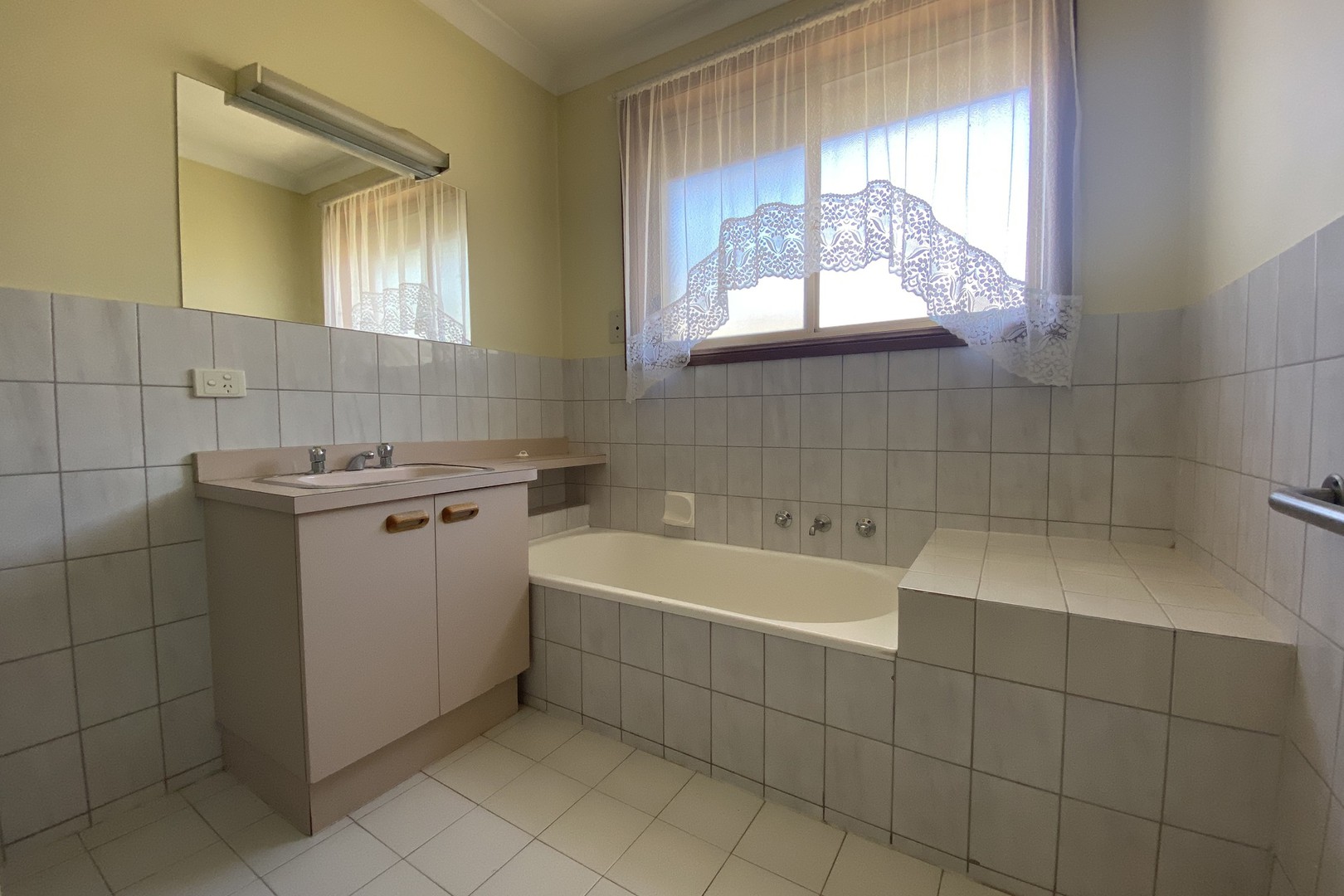 2/9 Orrong Avenue, Reservoir, VIC 3073, Reservoir - Thumbnail 8