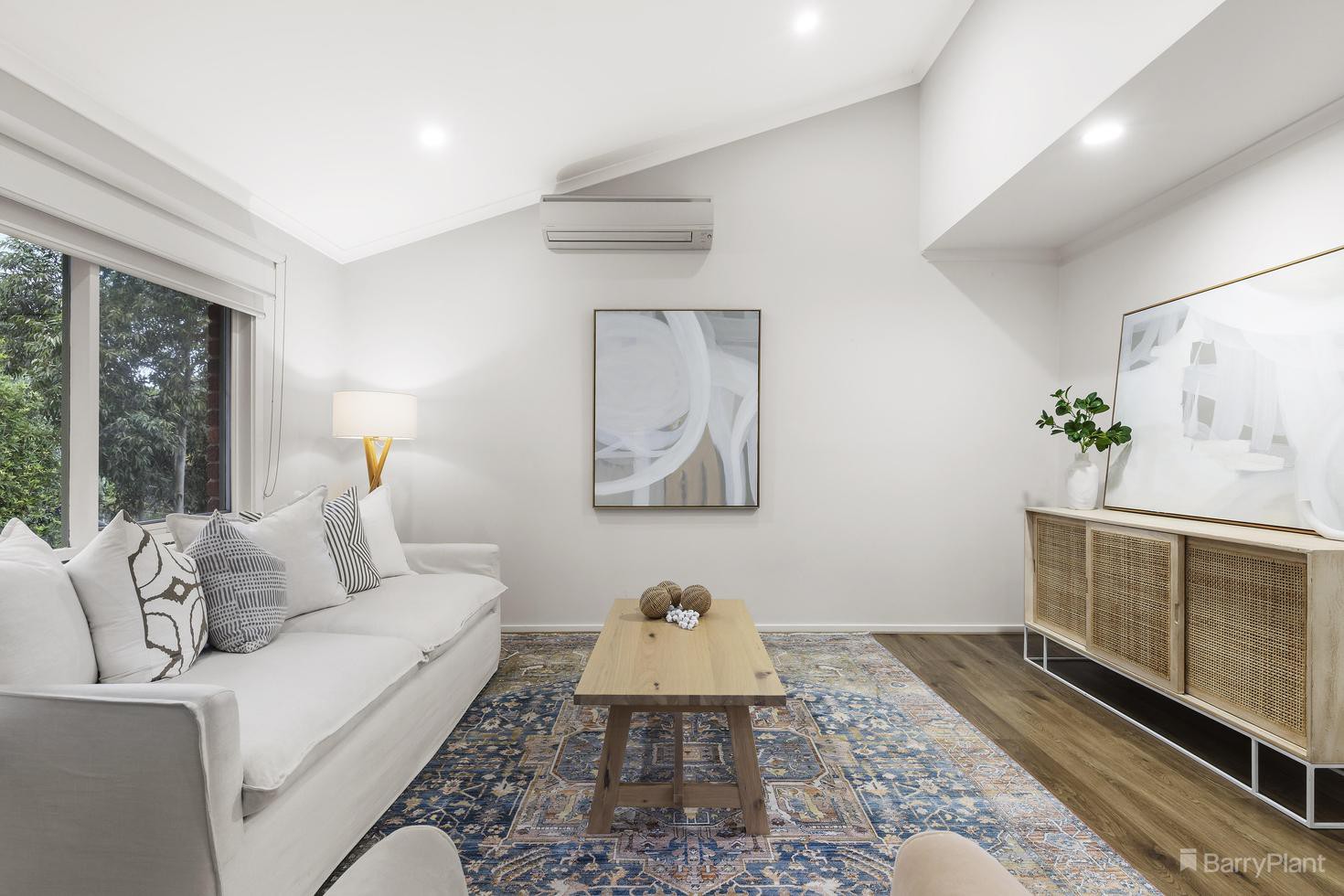 2/9 Paton Street, Montmorency, VIC 3094, Montmorency - Thumbnail 2