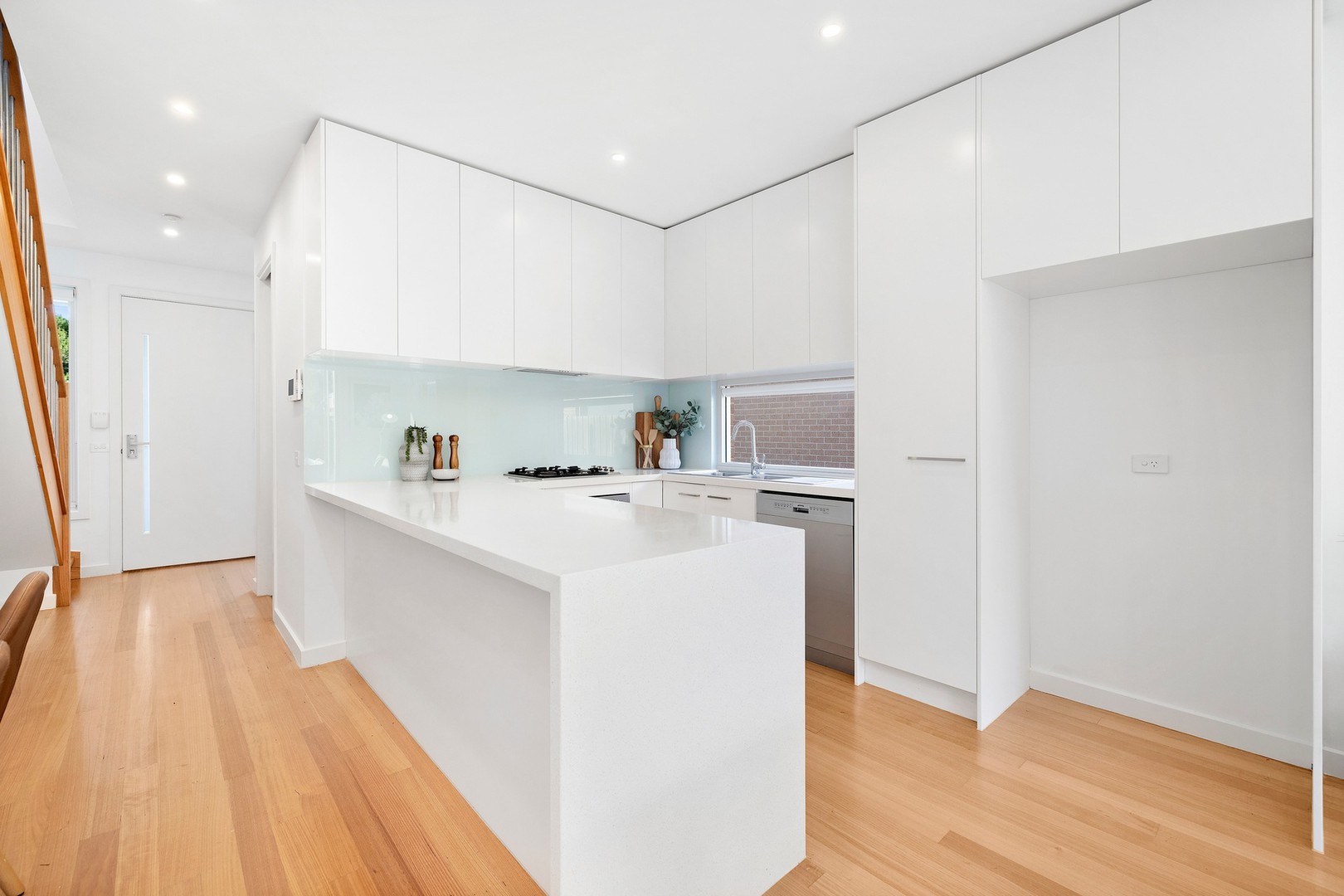 2/9 Rose Street, Altona, VIC 3018, Altona - Thumbnail 2