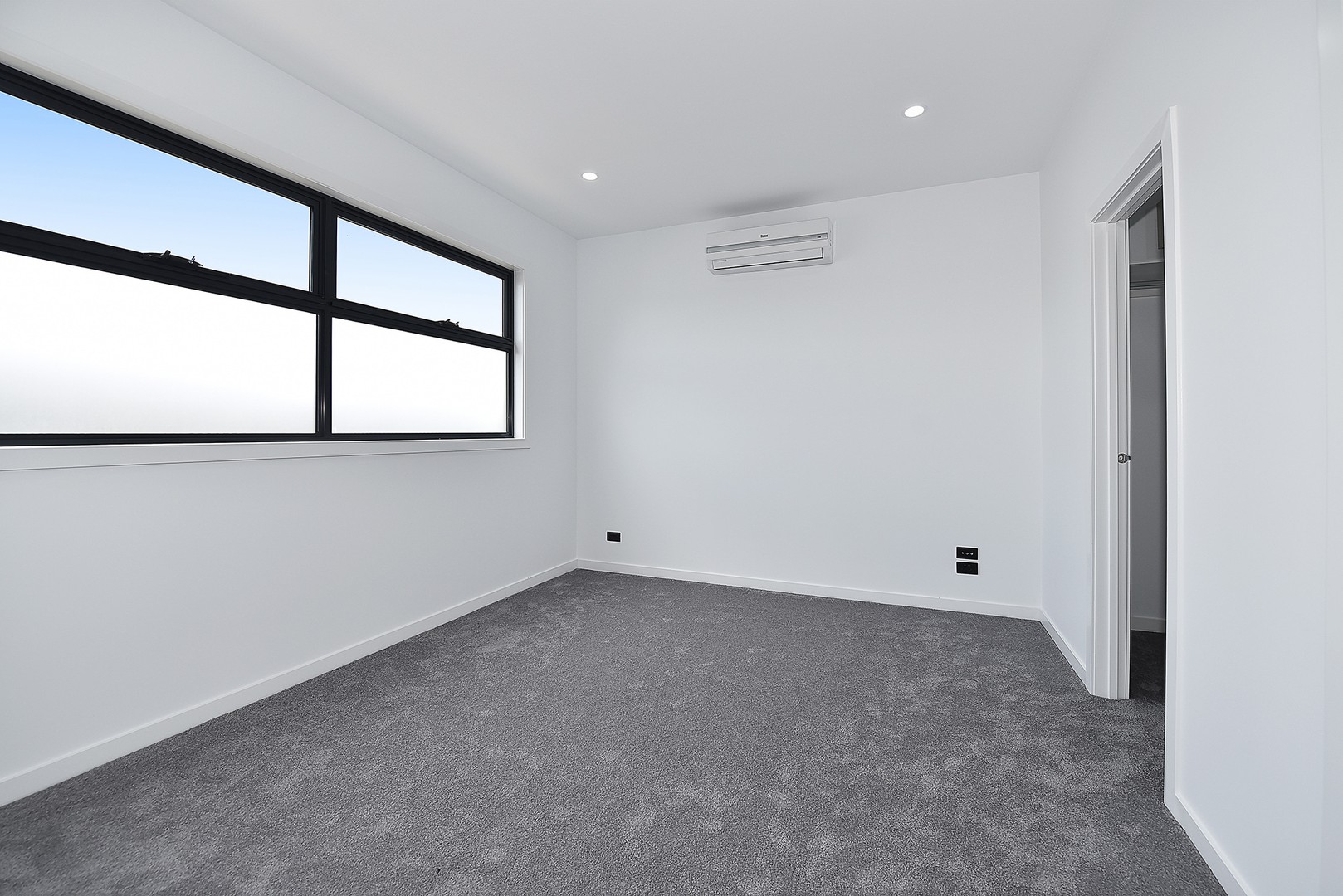 2/9 South Road, Airport West, VIC 3042, Airport West - Thumbnail 4