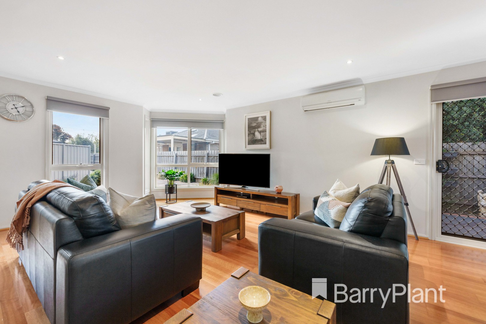 2/9 Vaina Street, Werribee, VIC 3030, Werribee - Thumbnail 2
