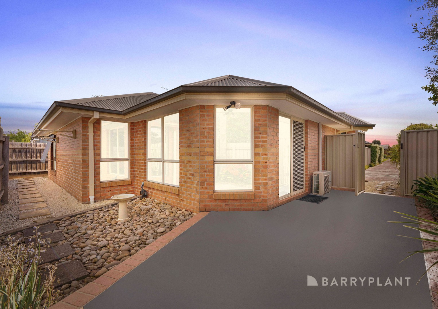 2/9 Vaina Street, Werribee, VIC 3030, Werribee - Thumbnail 2
