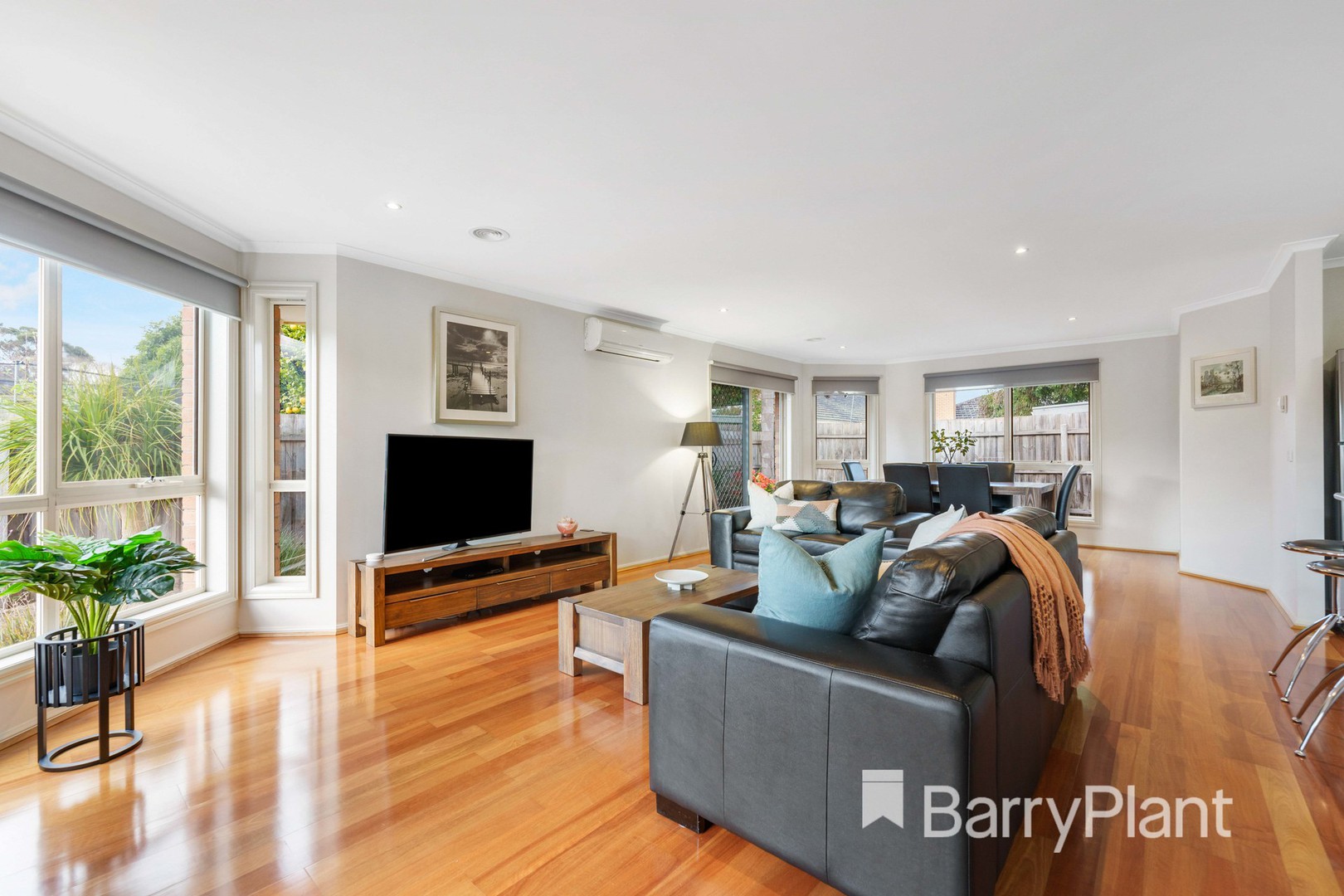 2/9 Vaina Street, Werribee, VIC 3030, Werribee - Thumbnail 3
