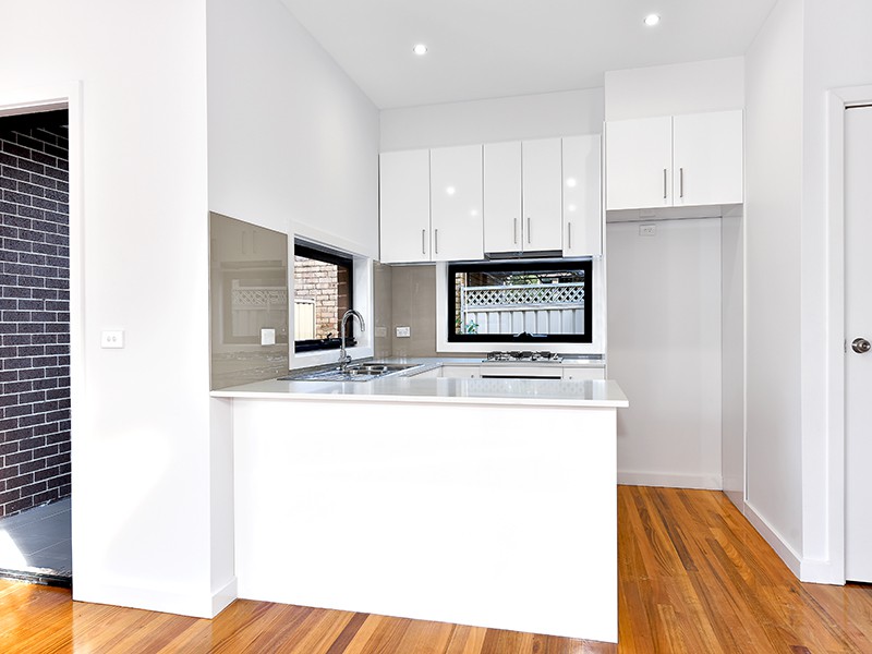 2/9 West Court, Airport West, VIC 3042, Airport West - Thumbnail 2
