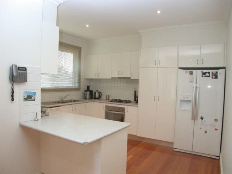 2/915 Doncaster Road, Doncaster East, VIC 3109, Doncaster East - Thumbnail 2