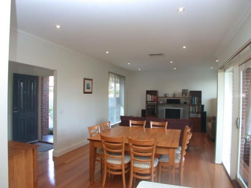 2/915 Doncaster Road, Doncaster East, VIC 3109, Doncaster East - Thumbnail 3