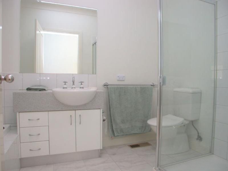 2/915 Doncaster Road, Doncaster East, VIC 3109, Doncaster East - Thumbnail 5