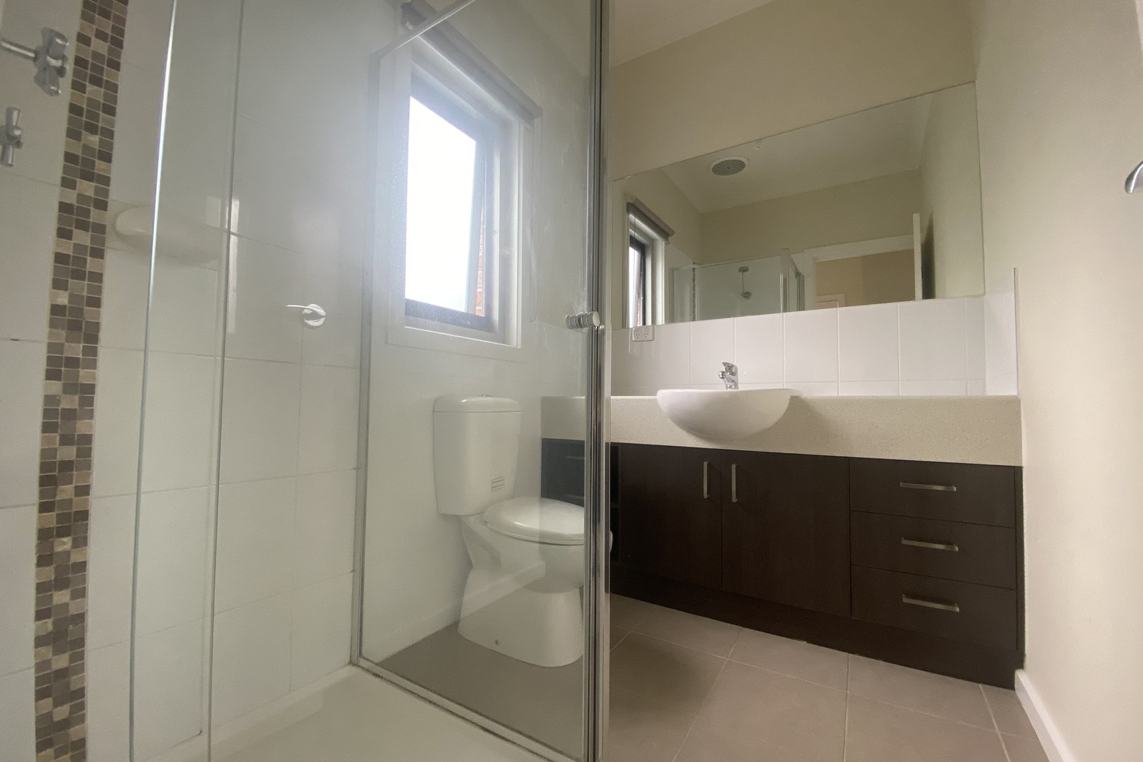 2/92 Delaware Street, Reservoir, VIC 3073, Reservoir - Thumbnail 3