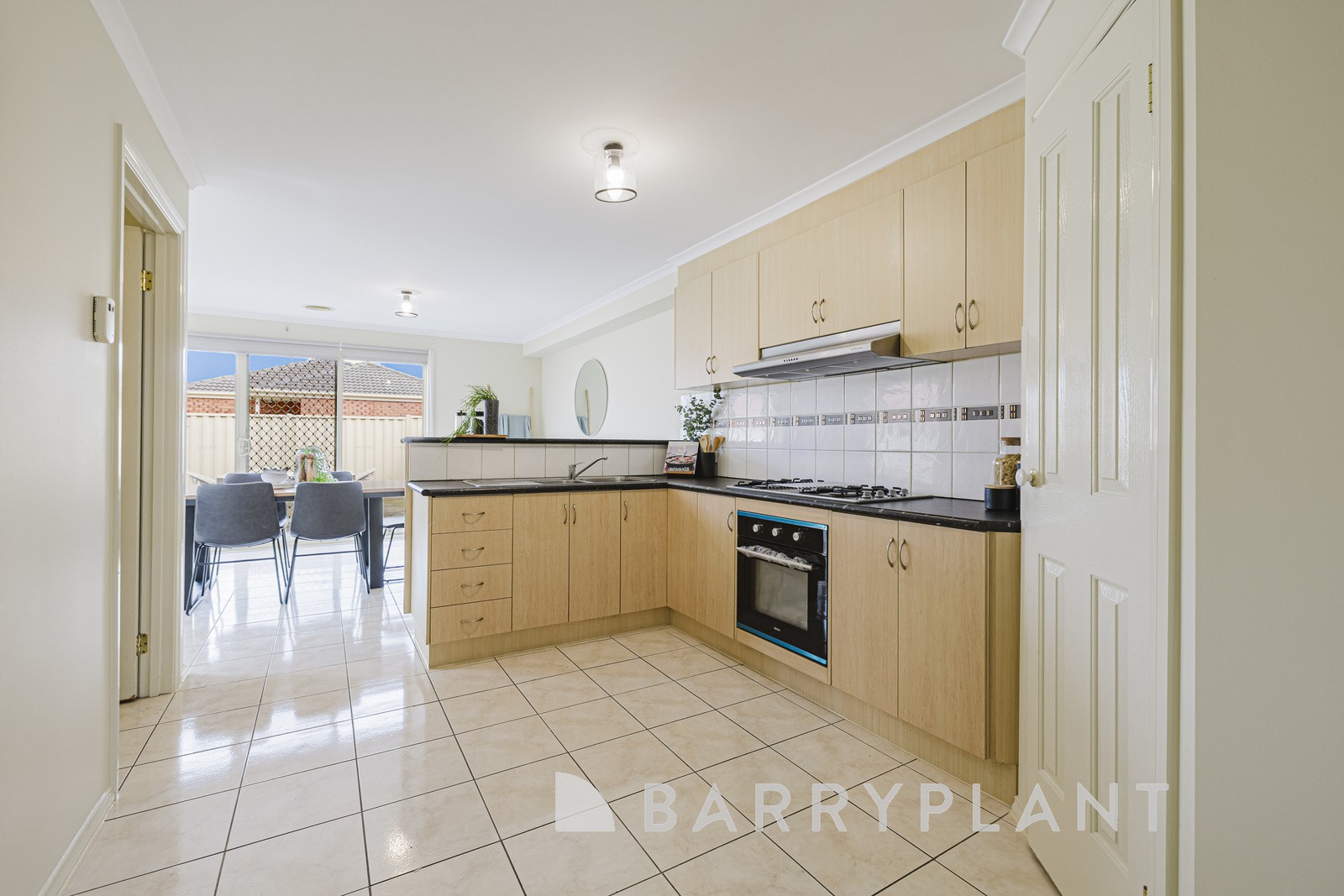 2/93 Pecks Road, Sydenham, VIC 3037, Sydenham - Thumbnail 5