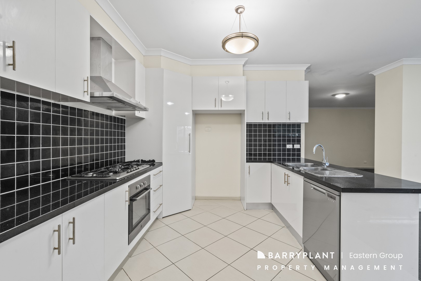 2/93 Santa Rosa Boulevard, Doncaster East, VIC 3109 - Thumbnail 1 - 03/07/2025