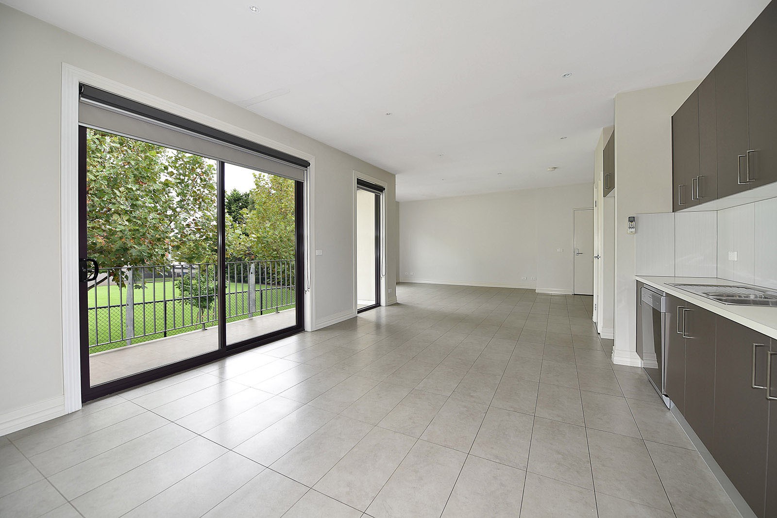 2/94 Fletcher Street, Essendon, VIC 3040, Essendon - Thumbnail 3
