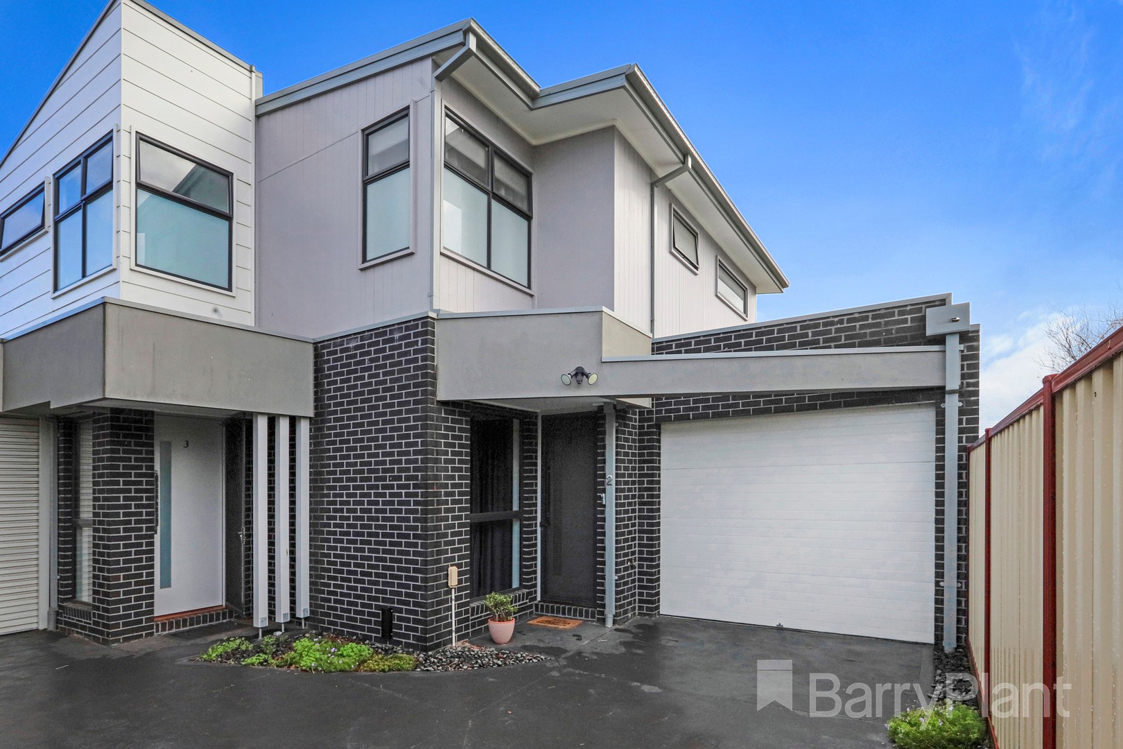 2/94 McLaughlin Street, Ardeer, VIC 3022