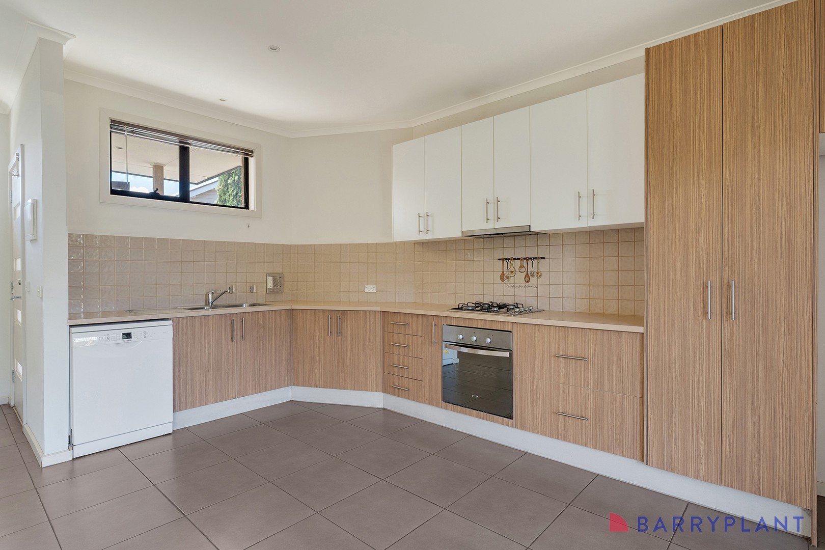 2/96 Crookston Road, Reservoir, VIC 3073, Reservoir - Thumbnail 2