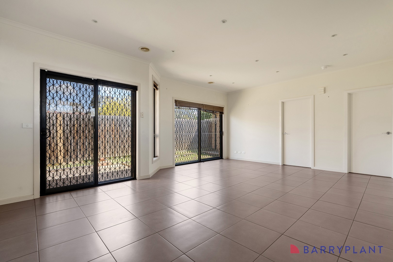 2/96 Crookston Road, Reservoir, VIC 3073, Reservoir - Thumbnail 3