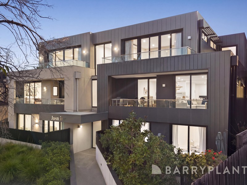 2/97 Whittens Lane, Doncaster, VIC 3108 - Image - 24/09/2026