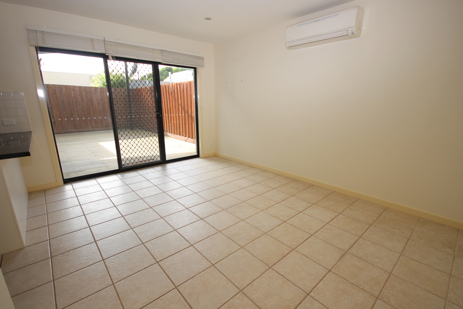 2/98 Mckillop Street, Geelong, VIC 3220, Geelong - Thumbnail 5