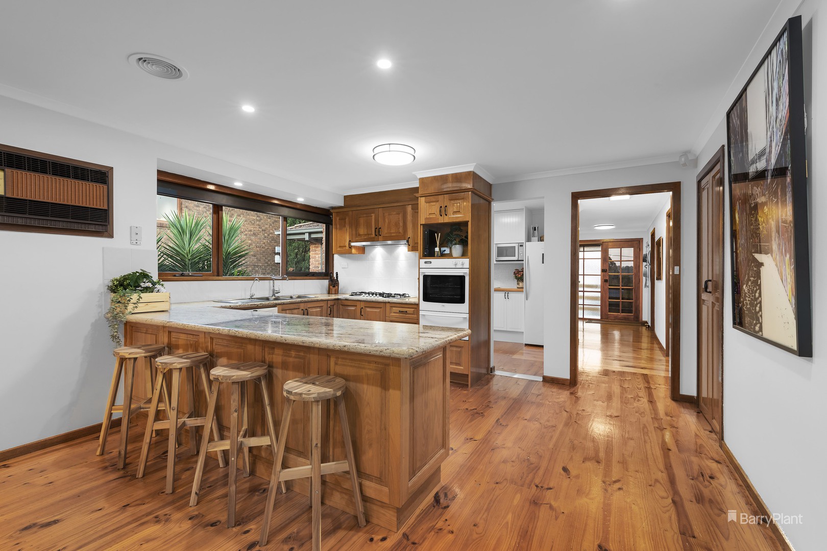 2 Alex CourtGreensborough, VIC 3088, Greensborough - Thumbnail 3