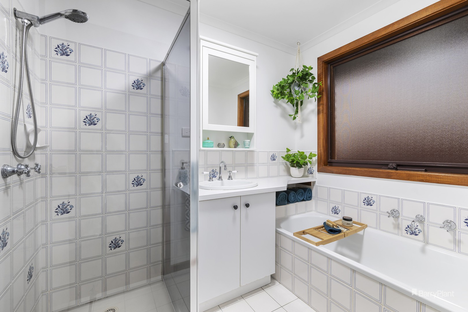 2 Alex CourtGreensborough, VIC 3088, Greensborough - Thumbnail 7