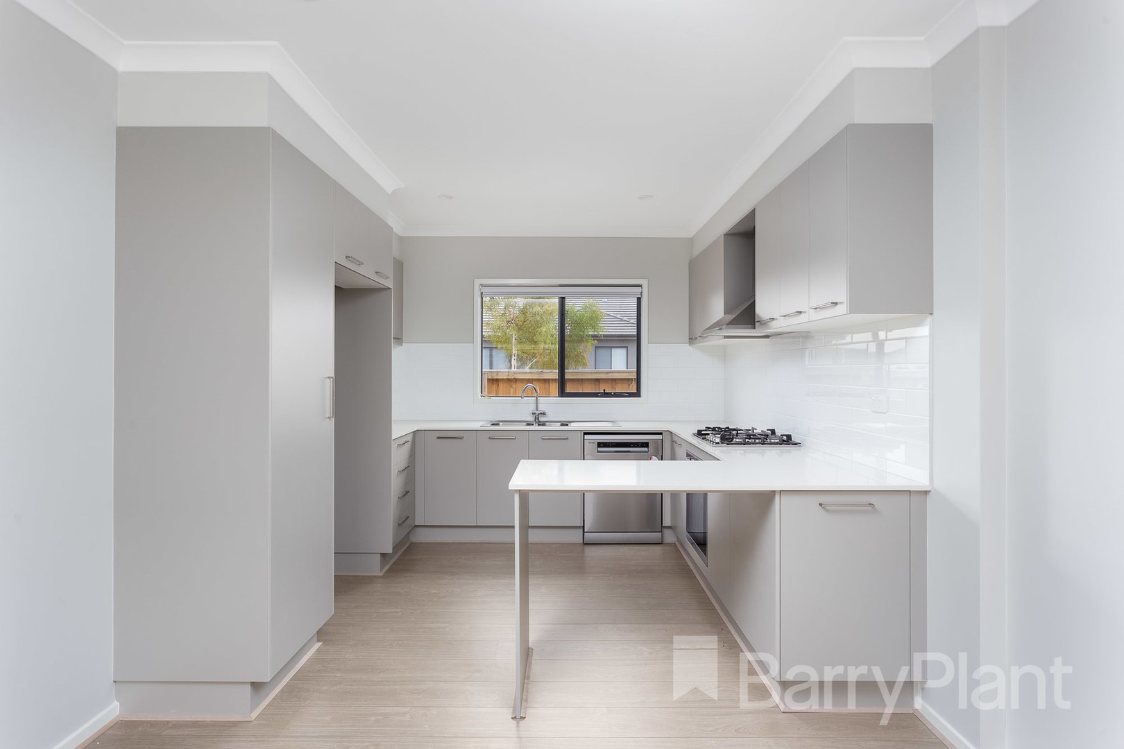 2 Allspice Street, Manor Lakes, VIC 3024, Manor Lakes - Thumbnail 2