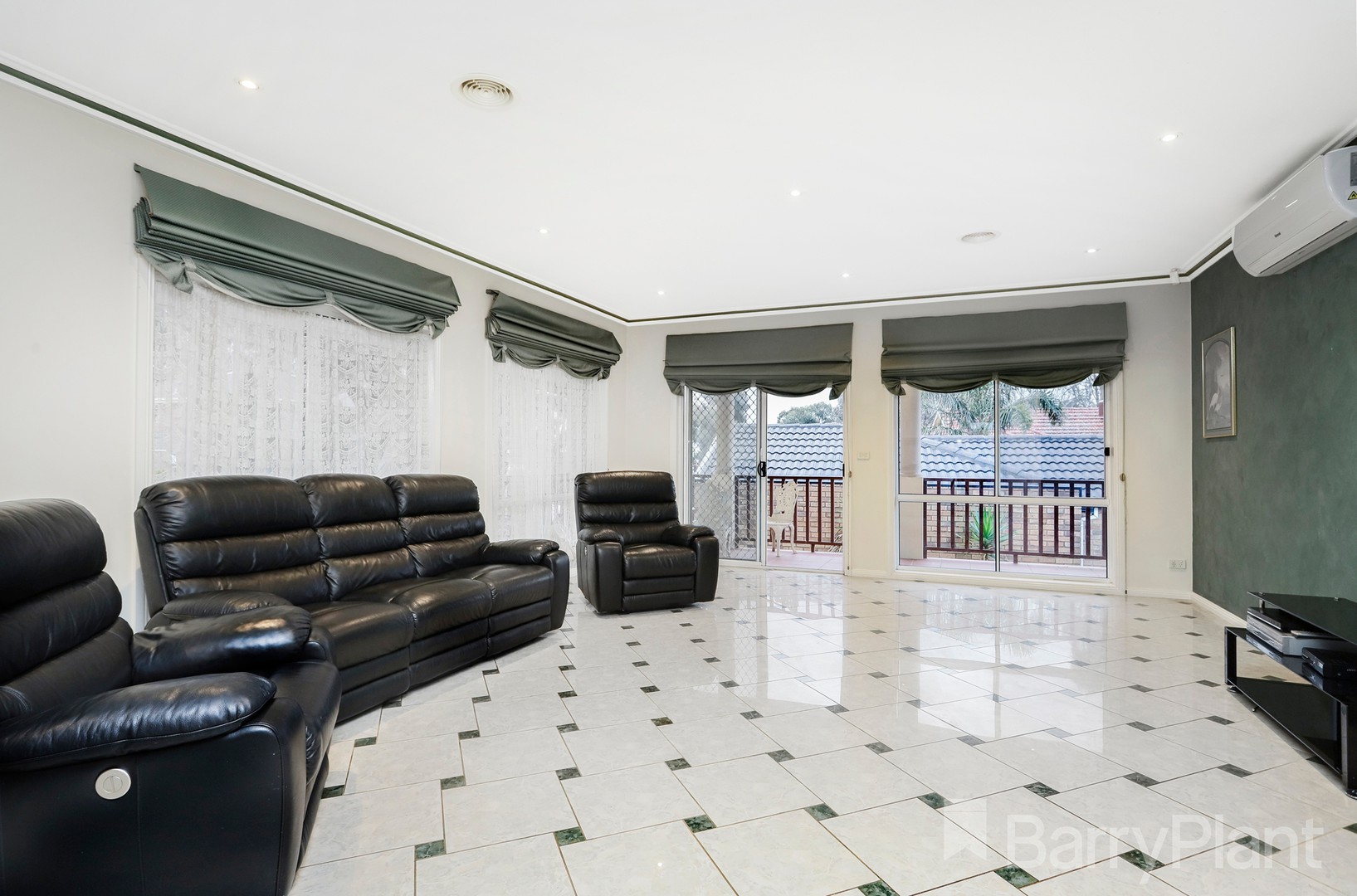 2 Almands Avenue, Roxburgh Park, VIC 3064, Roxburgh Park - Thumbnail 8