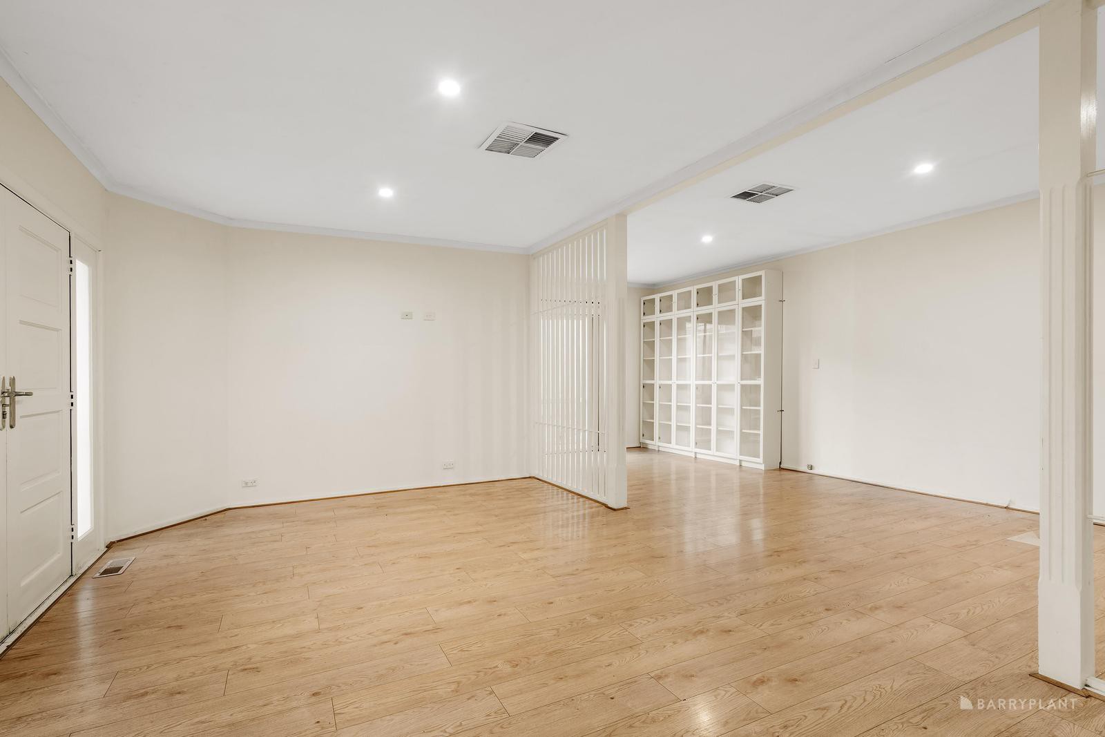 2 Amelia Crescent, Doncaster East, VIC 3109 - Thumbnail 2 - 26/05/2025