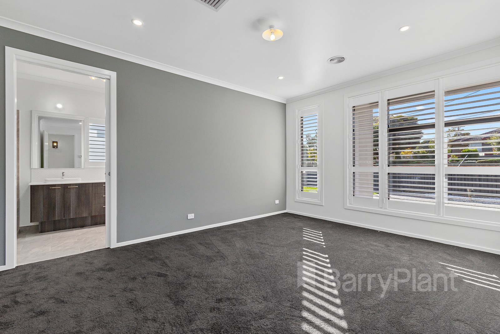 2 Arbroath Road, Wantirna South, VIC 3152, Wantirna South - Thumbnail 2