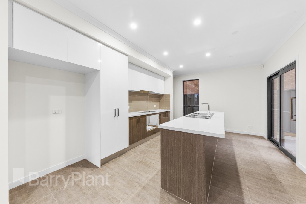 2 Aria Boulevard, Fraser Rise, VIC 3336 - Thumbnail 1 - 19/01/2022