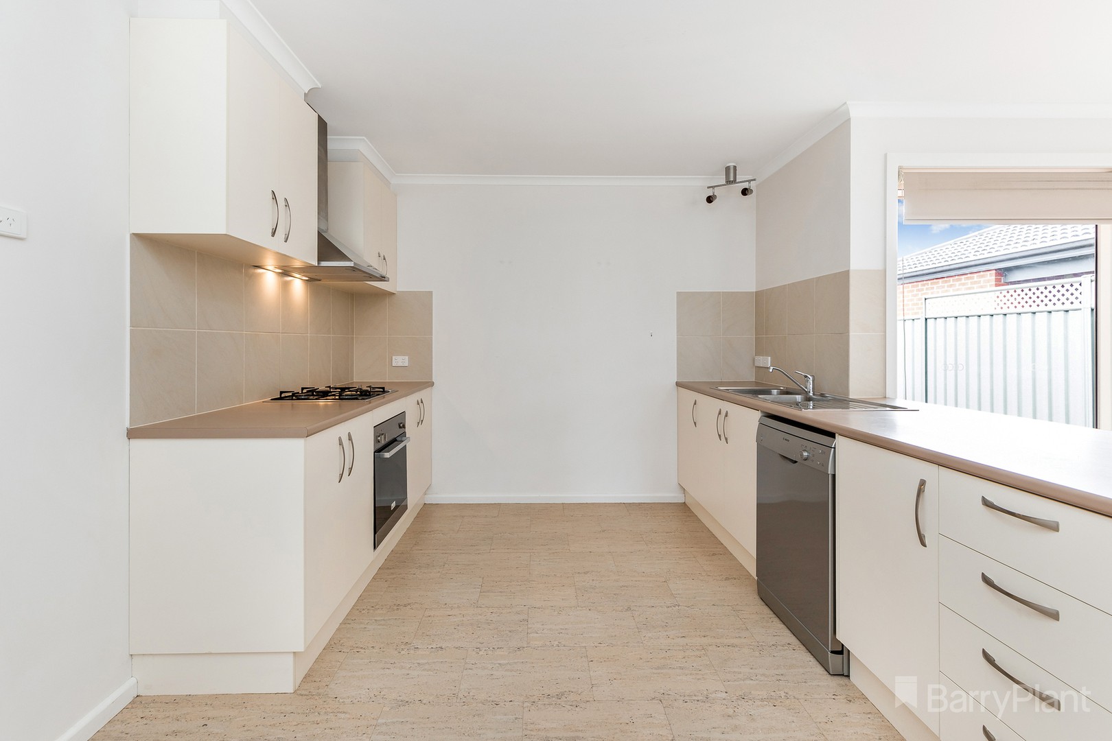 2 Arrawalli Avenue, Ascot, VIC 3551, Ascot - Thumbnail 3