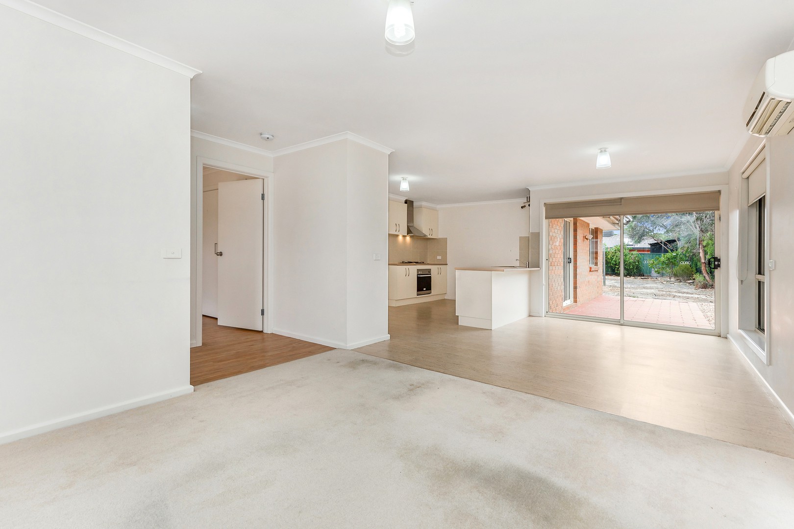 2 Arrawalli Avenue, Ascot, VIC 3551 - Thumbnail 2 - 04/01/2024