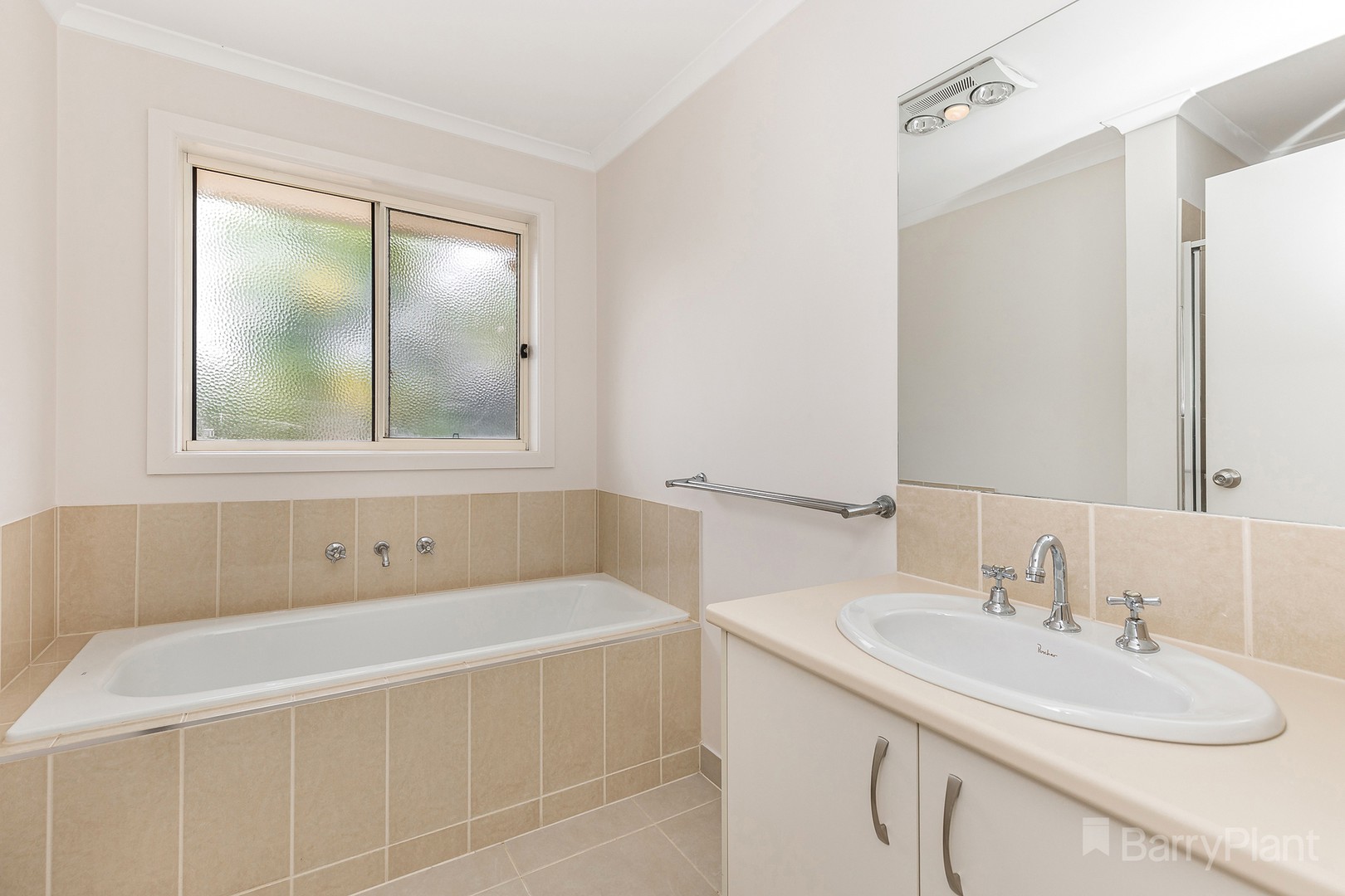 2 Arrawalli Avenue, Ascot, VIC 3551, Ascot - Thumbnail 4
