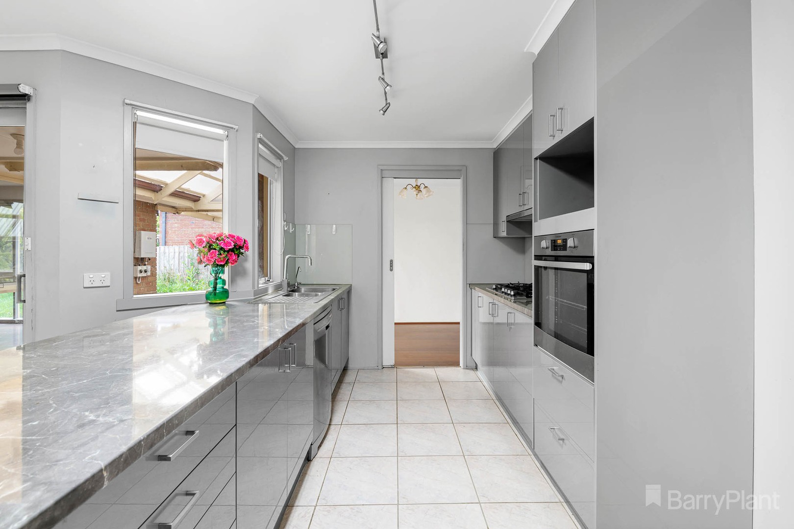 2 Badger Court, Narre Warren, VIC 3805, Narre Warren - Thumbnail 3