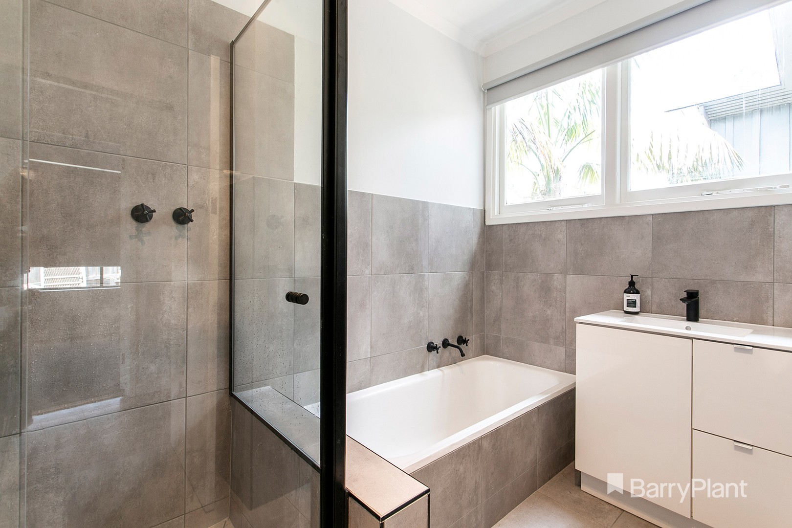 2 Balmoral Crescent, Drouin, VIC 3818, Drouin - Thumbnail 7