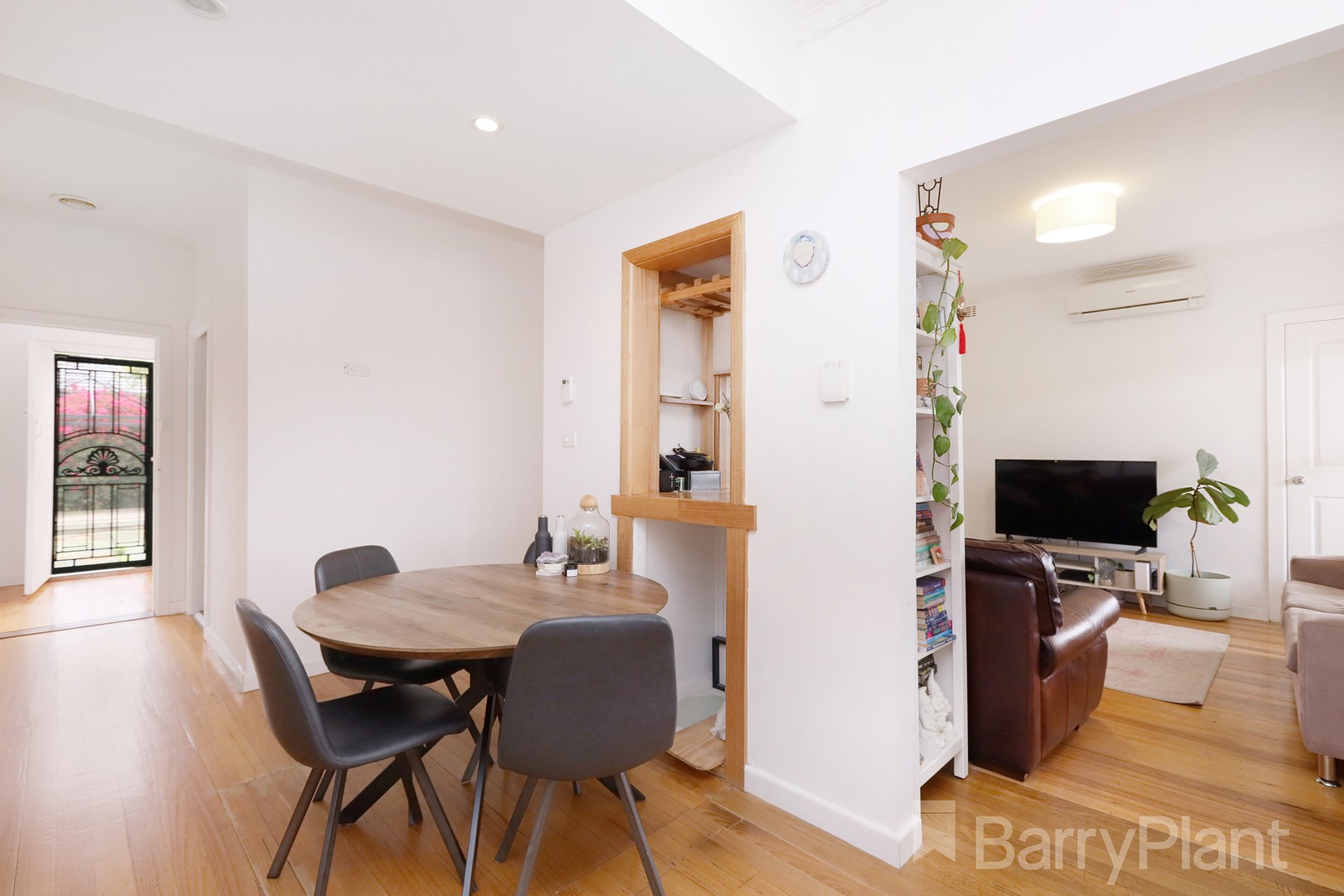 2 Barnett Street, Sunshine, VIC 3020, Sunshine - Thumbnail 3