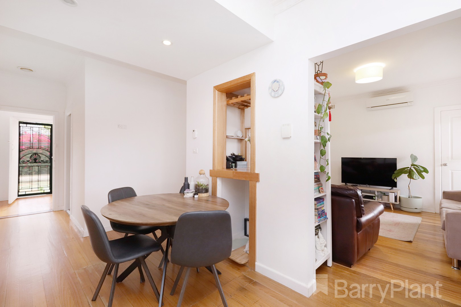 2 Barnett Street, Sunshine, VIC 3020, Sunshine - Thumbnail 3