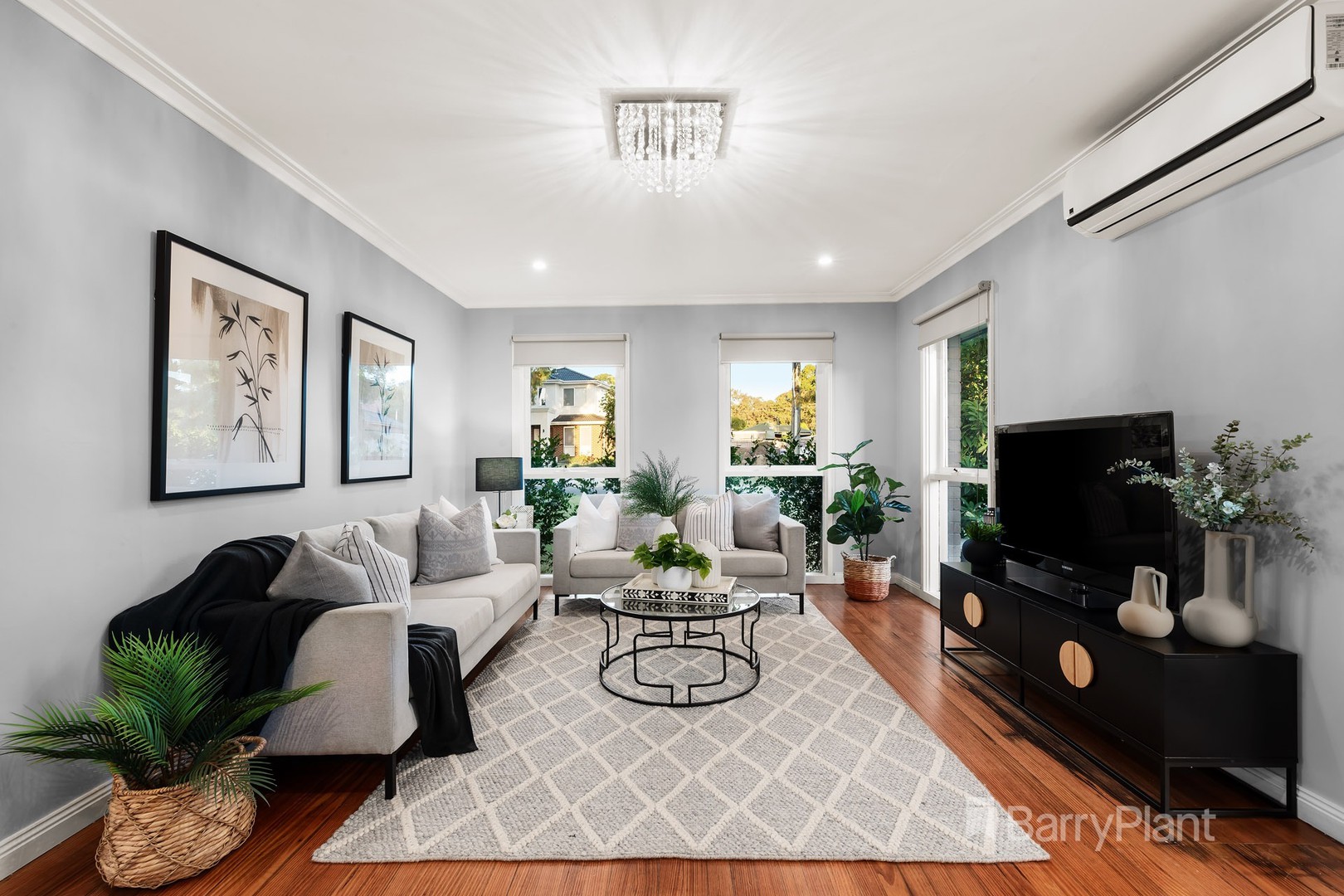 2 Barry Court, Scoresby, VIC 3179, Scoresby - Thumbnail 2