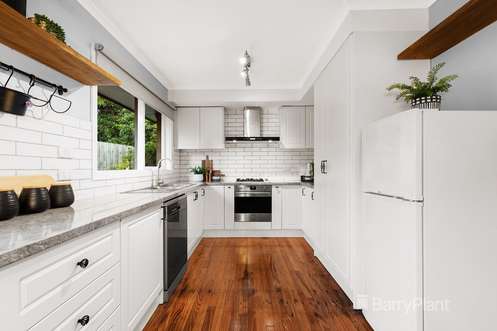 2 Barry Court, Scoresby, VIC 3179, Scoresby - Thumbnail 3