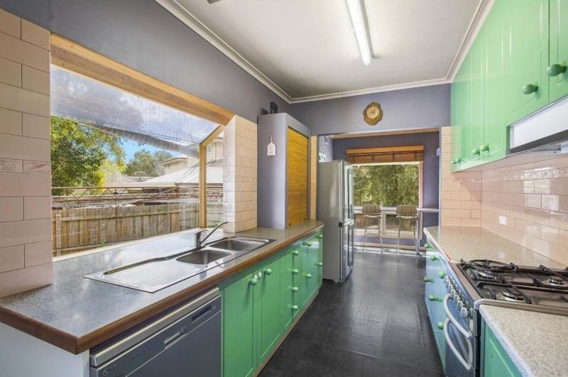 2 Belmont Road West, Croydon South, VIC 3136, Croydon South - Thumbnail 4
