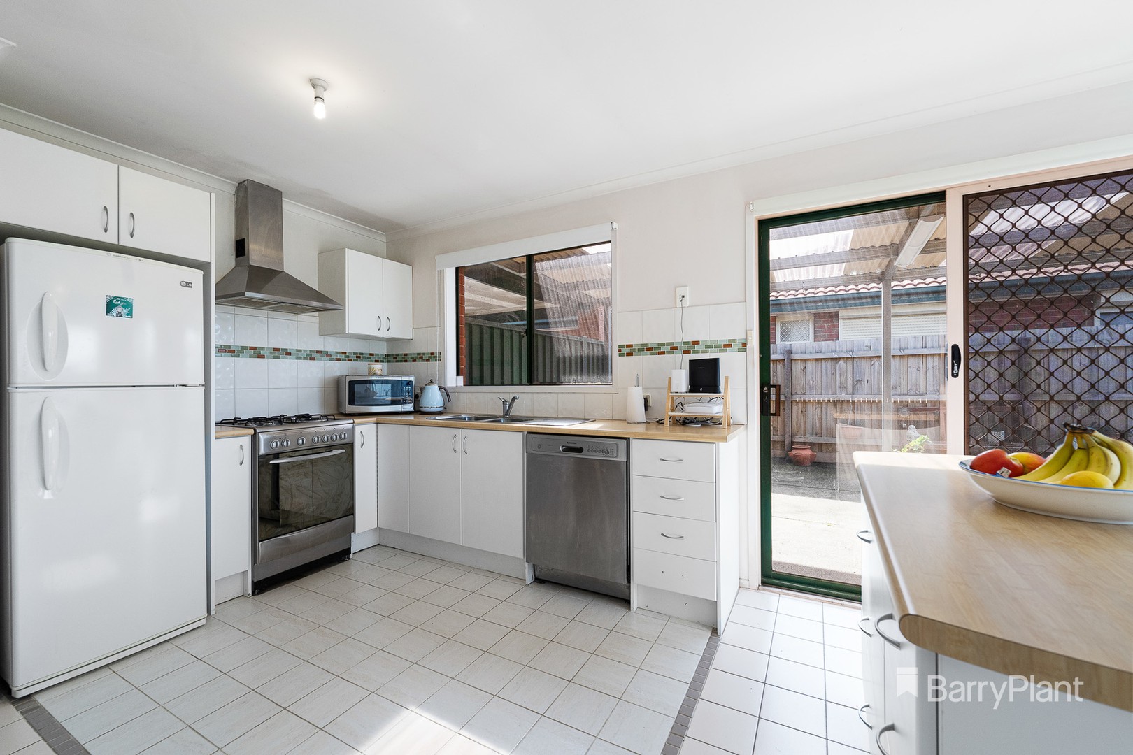 2 Benaud Close, Meadow Heights, VIC 3048, Meadow Heights - Thumbnail 6