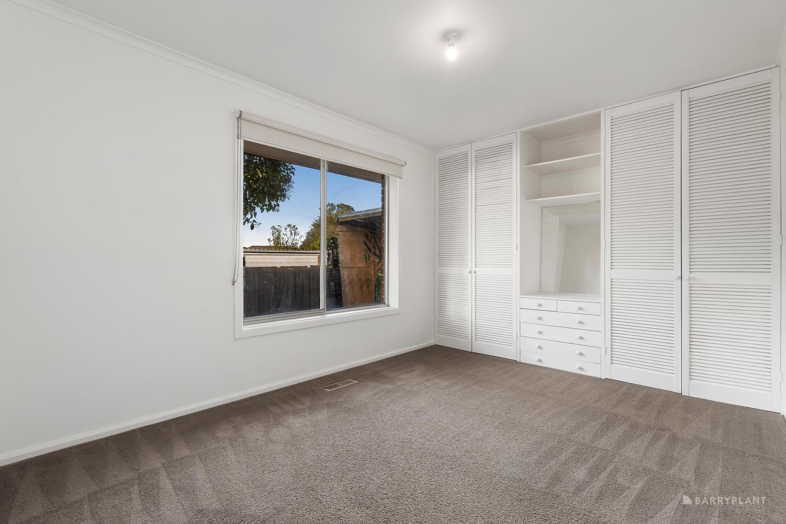2 Bernard Crescent, Bundoora, VIC 3083, Bundoora - Thumbnail 3