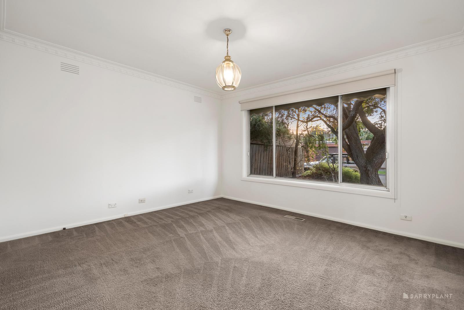 2 Bernard Crescent, Bundoora, VIC 3083, Bundoora - Thumbnail 4