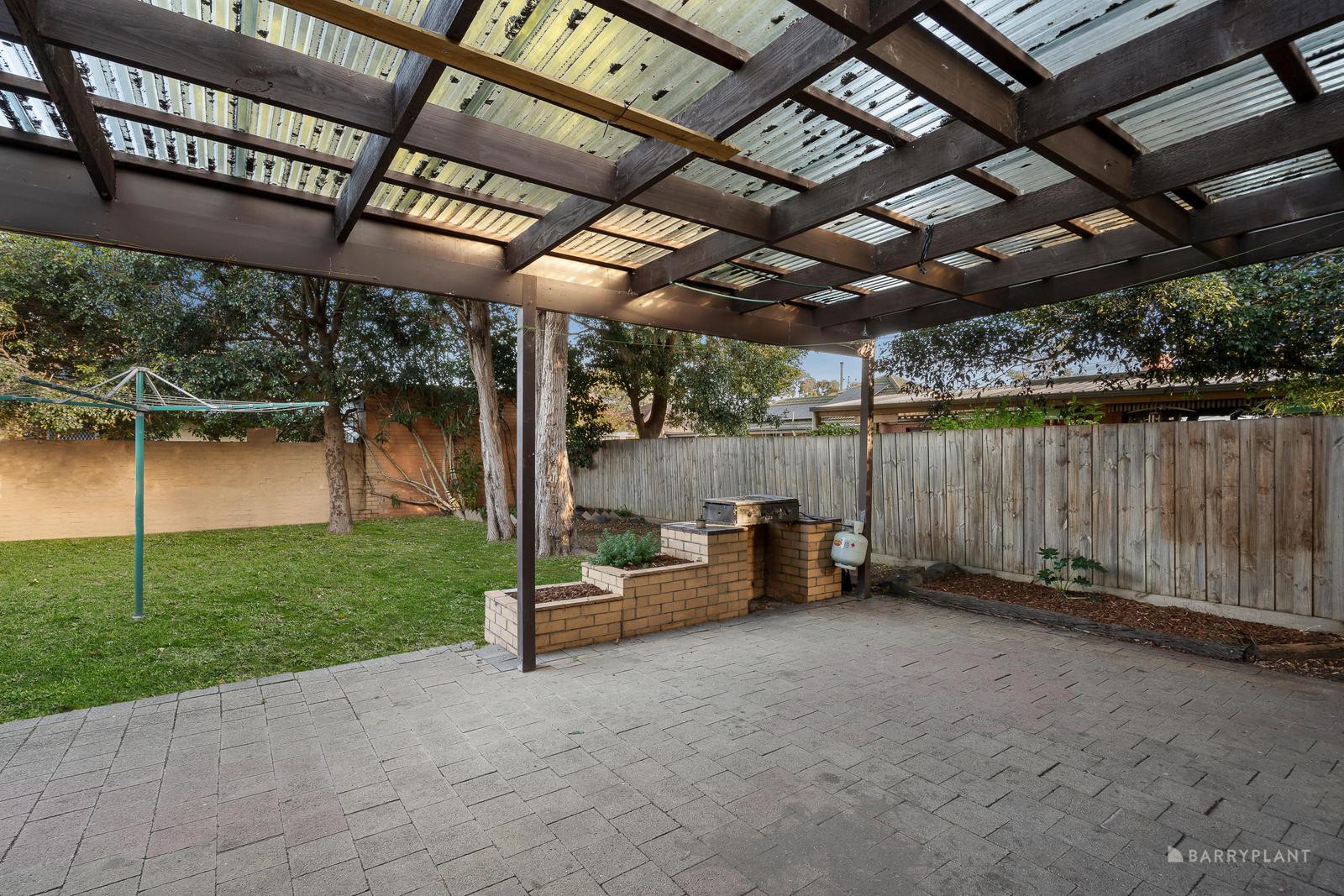 2 Bernard Crescent, Bundoora, VIC 3083, Bundoora - Thumbnail 2