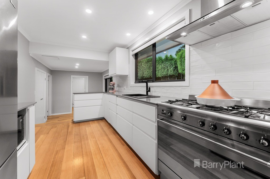 2 Birrakay CourtGreensborough, VIC 3088, Greensborough - Thumbnail 3