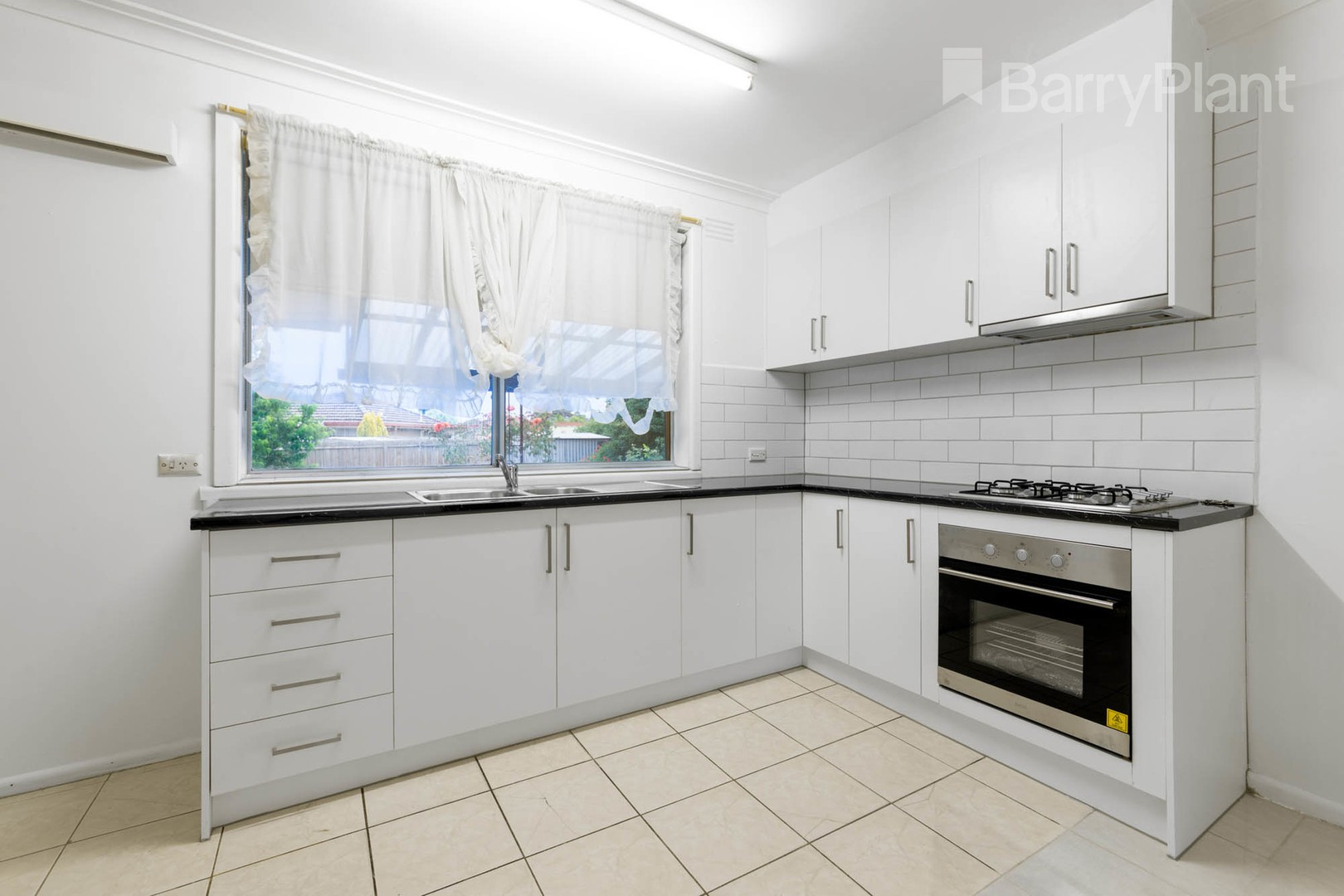 2 Bond Court, Keilor East, VIC 3033, Keilor East - Thumbnail 6