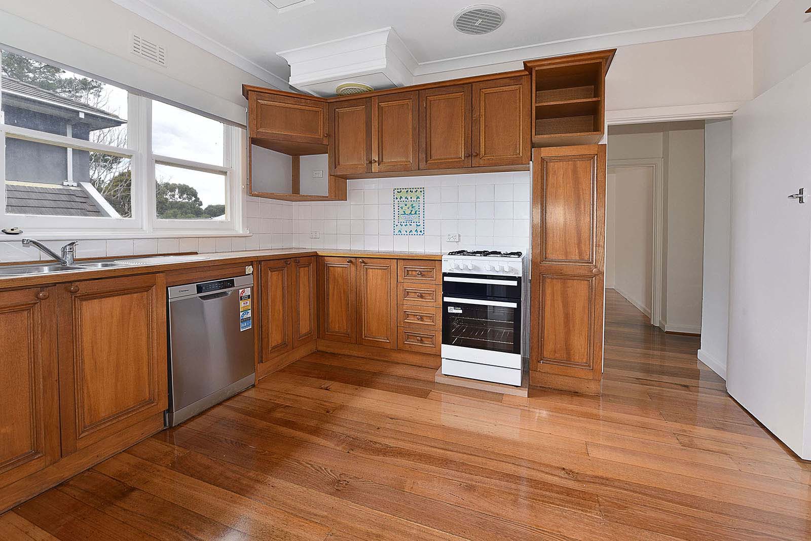 2 Bourke Street, Essendon West, VIC 3040, Essendon West - Thumbnail 2