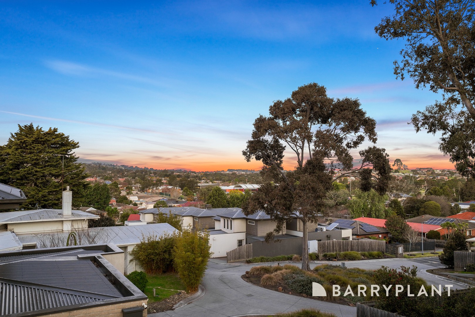 2 Boyd Way, Narre Warren, VIC 3805 - Thumbnail 2 - 01/07/2025